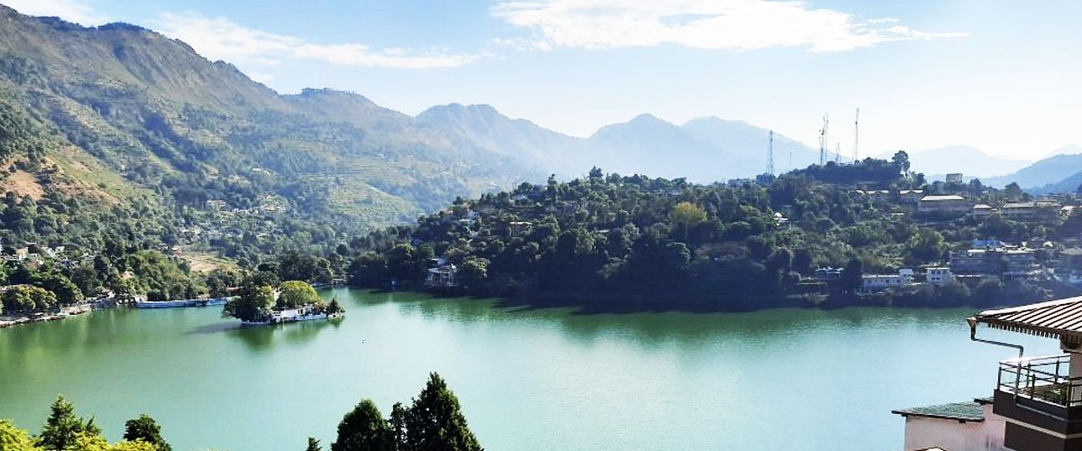 Hotel in Bhimtal Lake