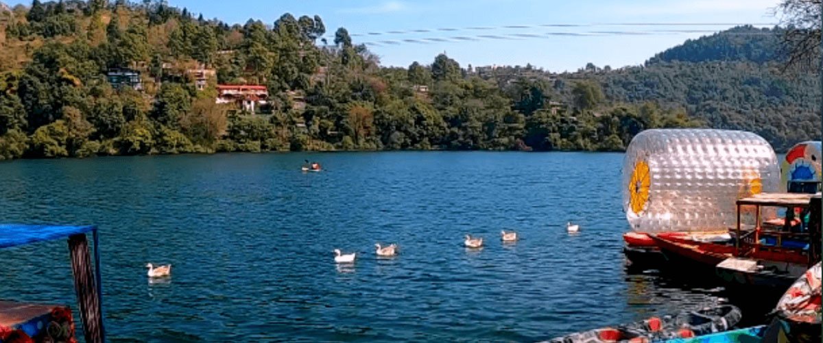 Naukuchiatal Lake Resort